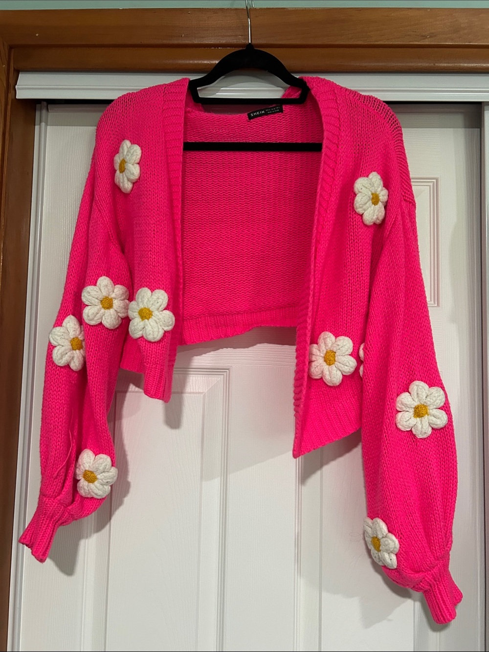 SHEIN Hot Pink Daisy-Appliqué Cropped Cardigan